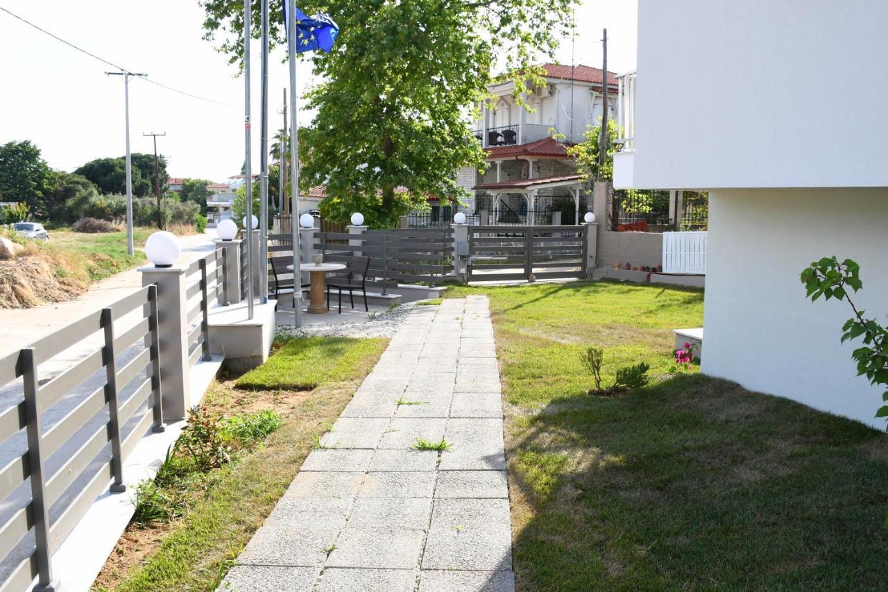 Theano Luxury Suites Nikiti Экстерьер фото