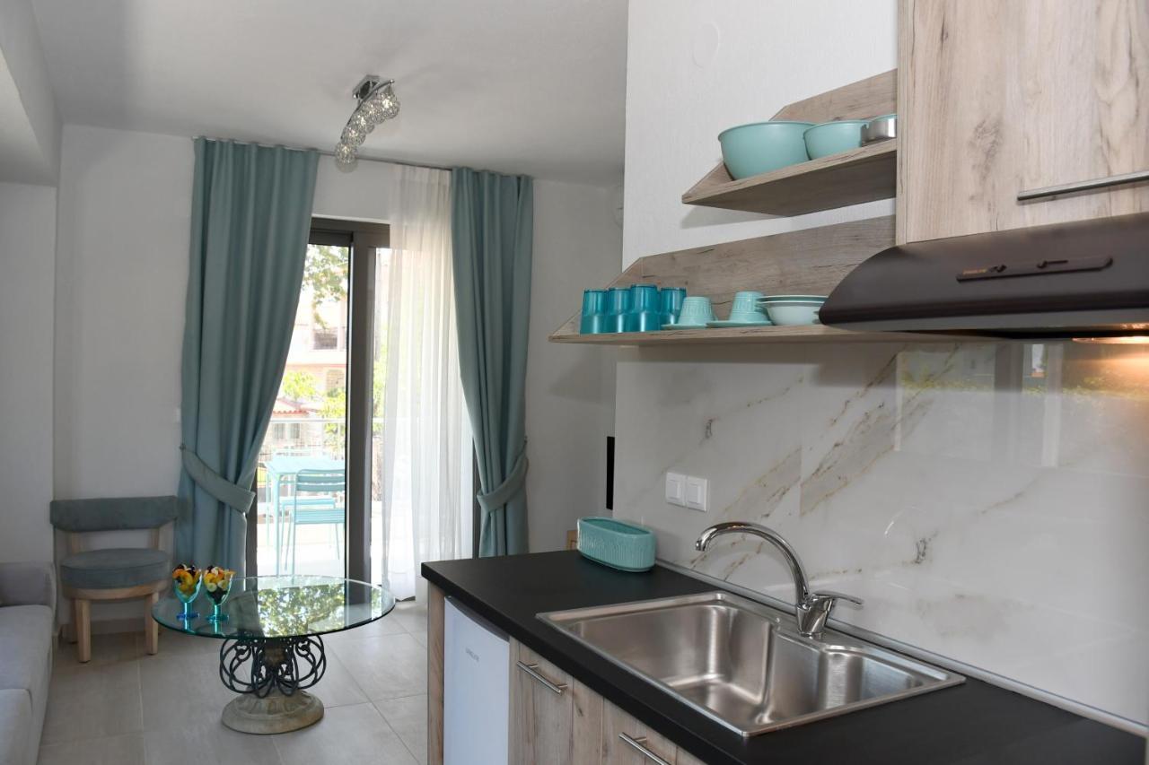 Theano Luxury Suites Nikiti Экстерьер фото